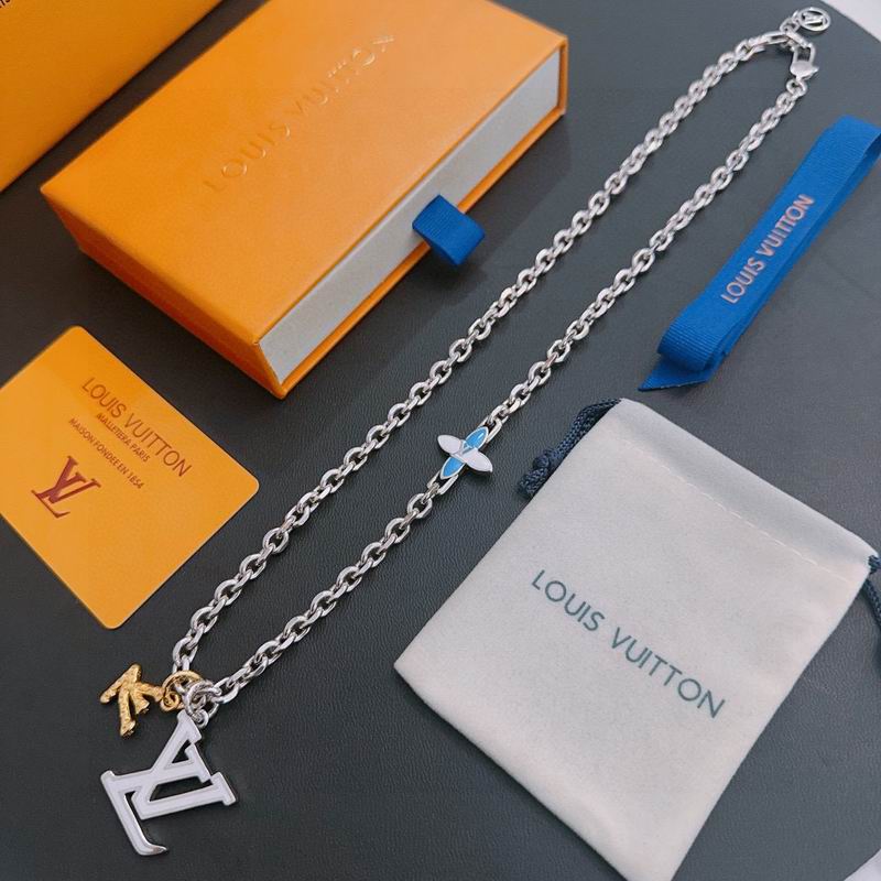 LV Necklace 05yxh97